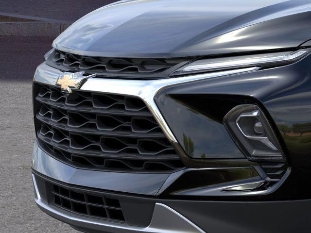 new 2025 Chevrolet Blazer car, priced at $40,385