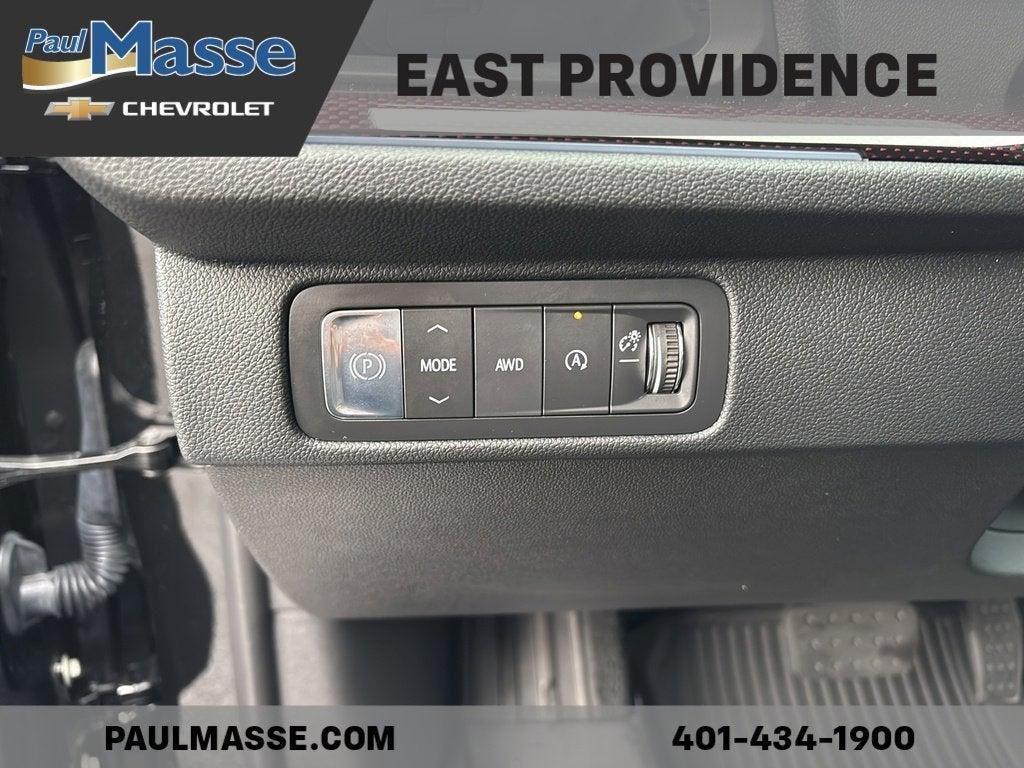 used 2025 Chevrolet Traverse car, priced at $48,988