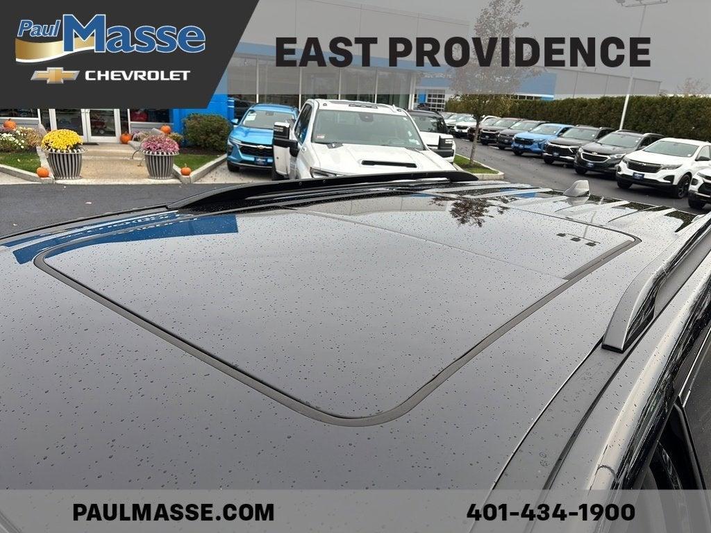 used 2025 Chevrolet Traverse car, priced at $48,988