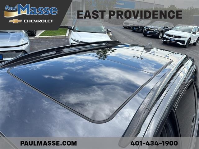 used 2023 Chevrolet Equinox car, priced at $27,988