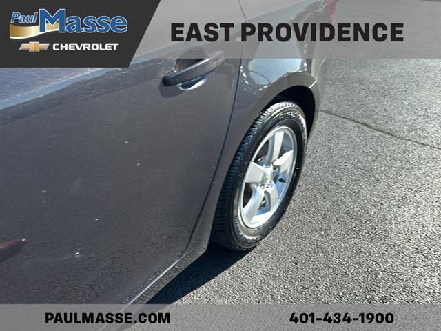 used 2014 Chevrolet Cruze car, priced at $10,988