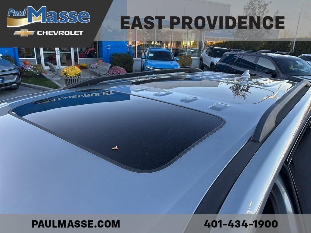 used 2023 Chevrolet Traverse car, priced at $34,988