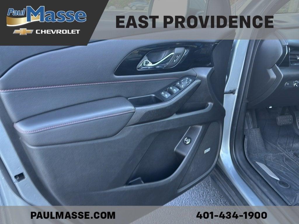 used 2023 Chevrolet Traverse car, priced at $34,988