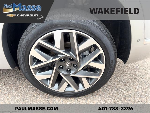 used 2022 Hyundai Santa Fe car, priced at $29,988