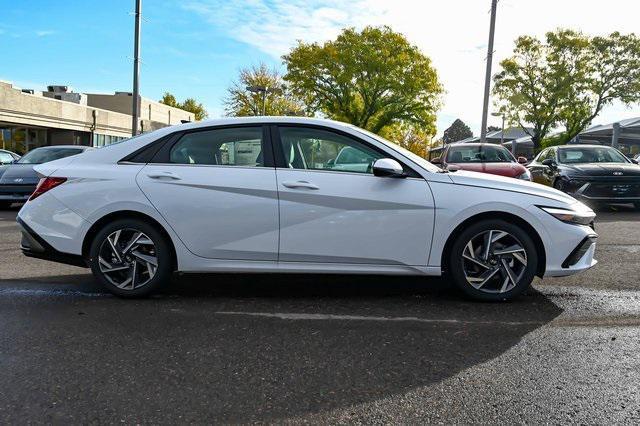 new 2025 Hyundai Elantra car, priced at $27,099