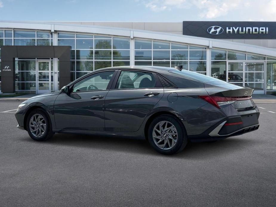 new 2024 Hyundai Elantra HEV car, priced at $25,117