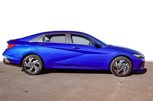 new 2024 Hyundai Elantra car, priced at $26,089