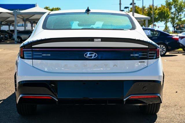 new 2024 Hyundai Sonata Hybrid car, priced at $30,961