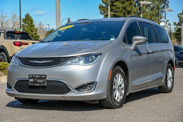used 2017 Chrysler Pacifica car, priced at $15,998