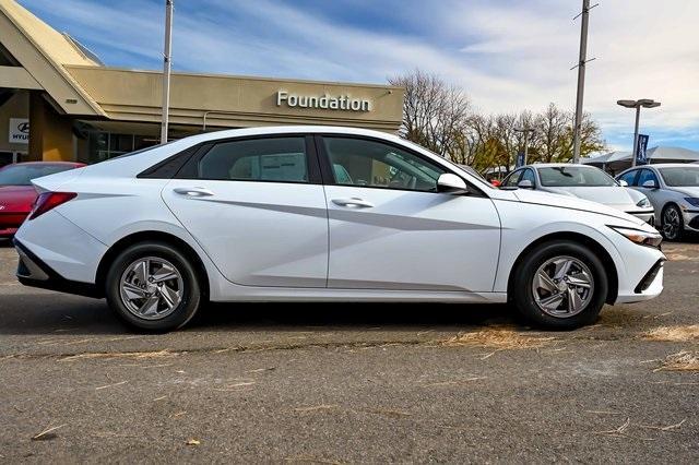 new 2025 Hyundai Elantra car, priced at $23,072