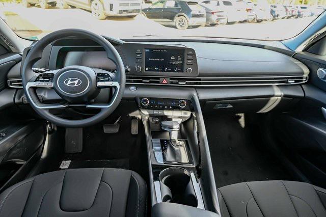 new 2025 Hyundai Elantra HEV car, priced at $26,765