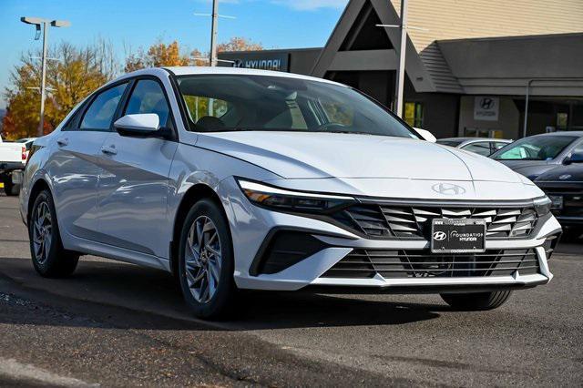 new 2025 Hyundai Elantra HEV car, priced at $26,765