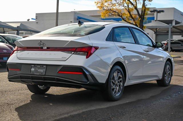 new 2025 Hyundai Elantra HEV car, priced at $26,765