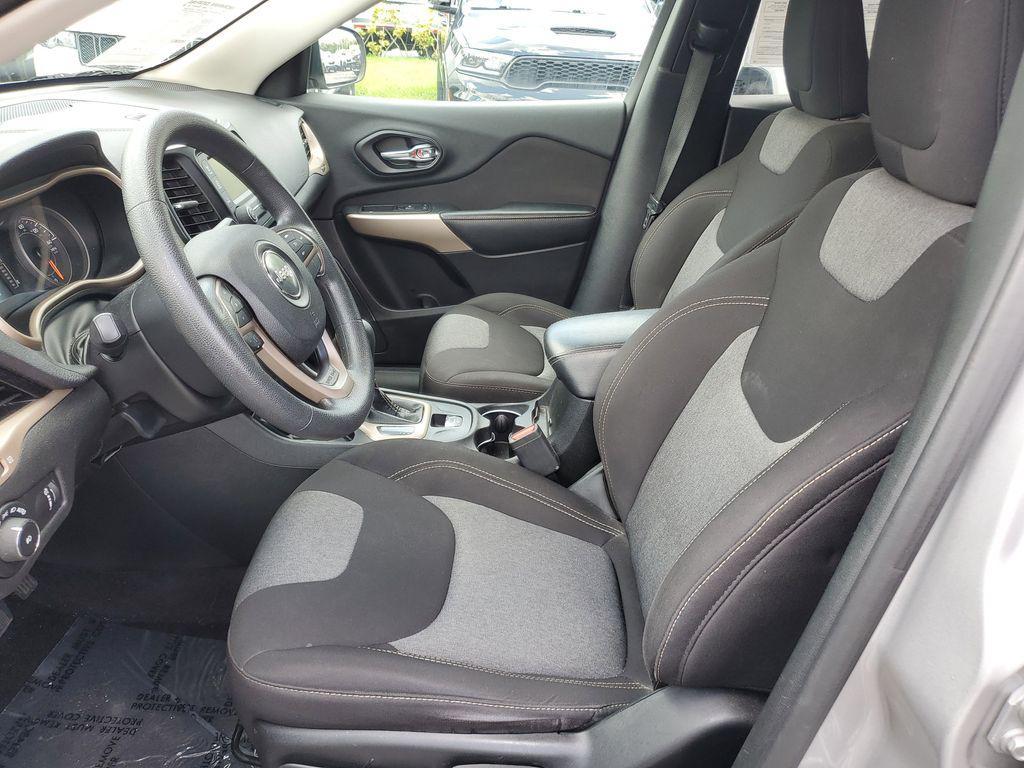 used 2018 Jeep Cherokee car, priced at $7,990