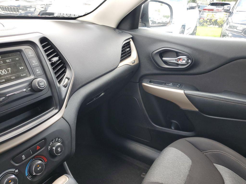 used 2018 Jeep Cherokee car, priced at $7,990