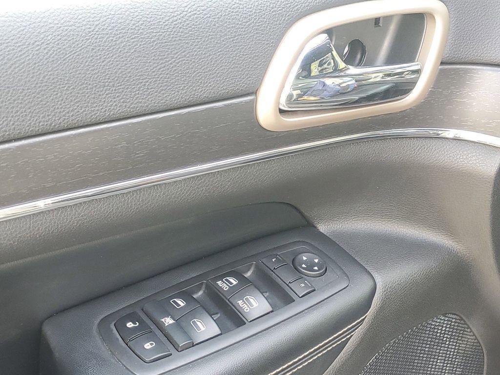 used 2017 Jeep Grand Cherokee car, priced at $12,990