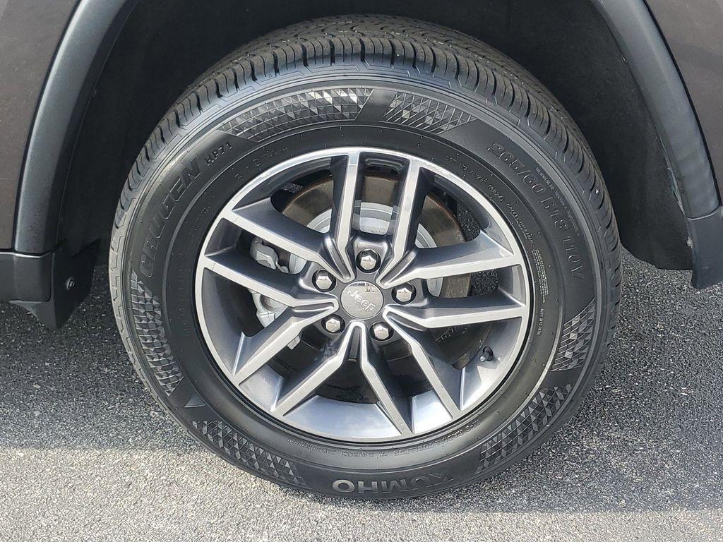 used 2017 Jeep Grand Cherokee car, priced at $12,990