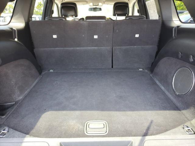 used 2012 Jeep Grand Cherokee car, priced at $3,990