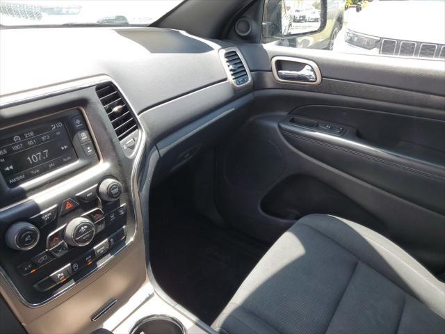 used 2017 Jeep Grand Cherokee car, priced at $13,490
