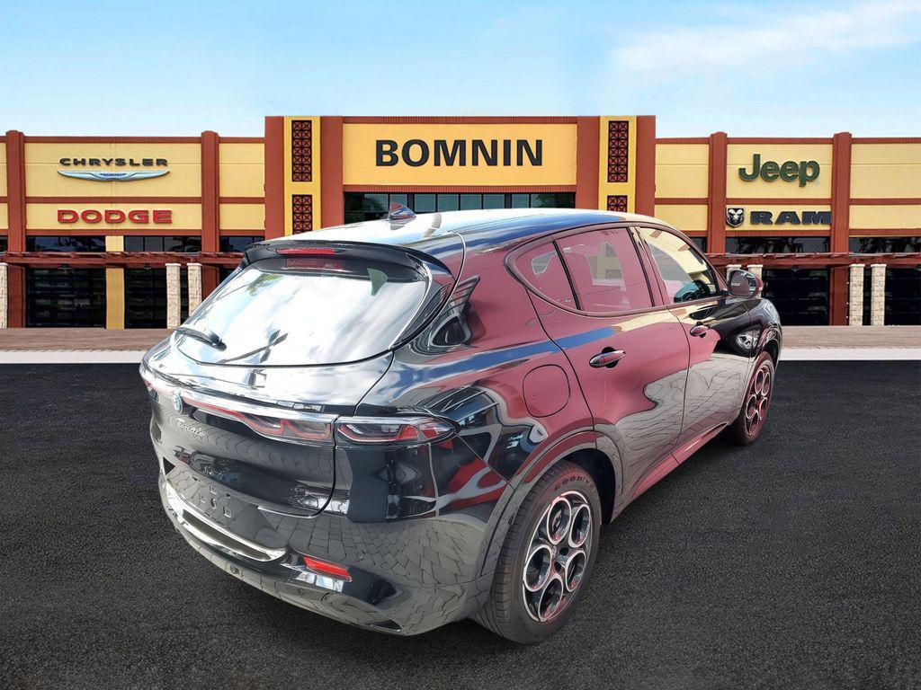 new 2025 Alfa Romeo Tonale car, priced at $41,225