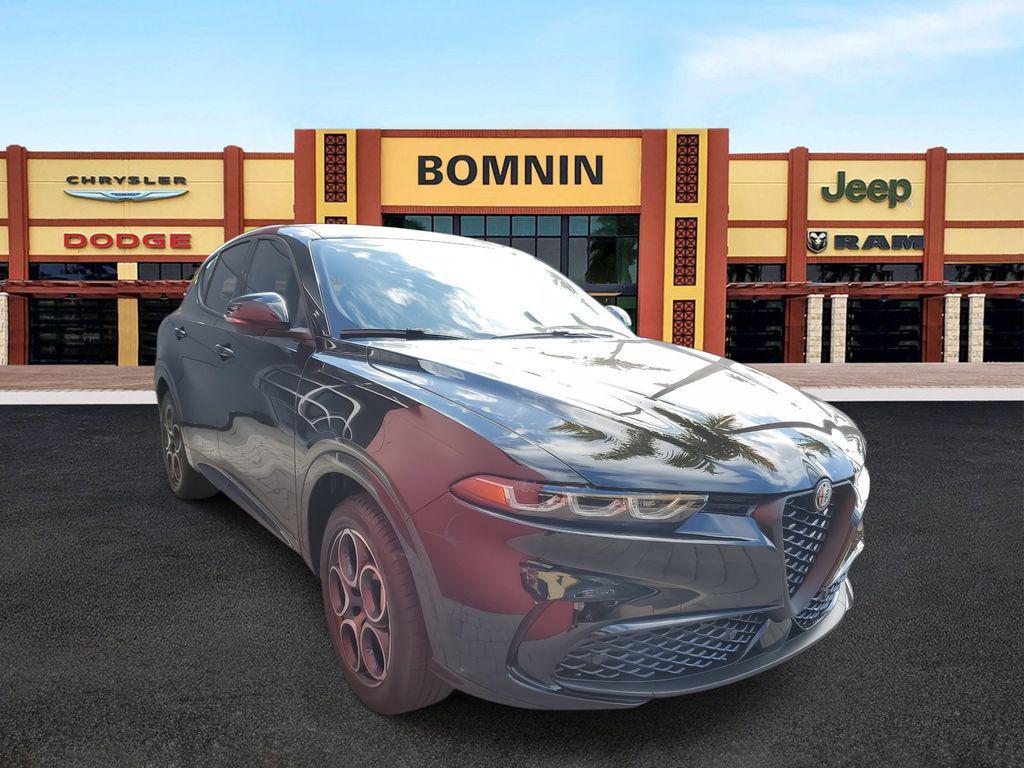new 2025 Alfa Romeo Tonale car, priced at $41,225