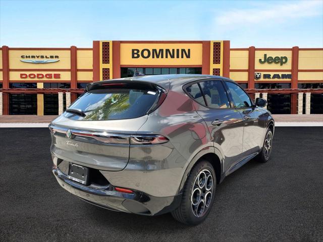 new 2025 Alfa Romeo Tonale car, priced at $37,625