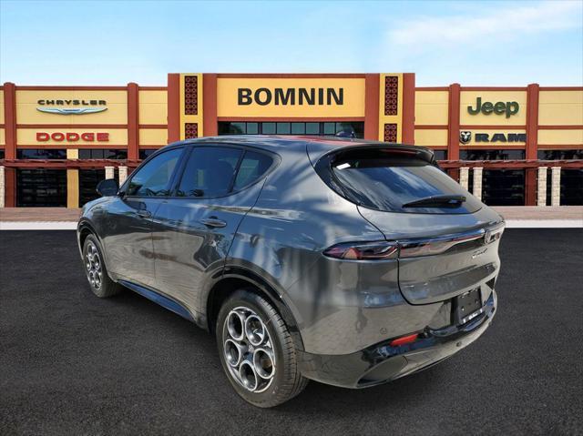 new 2025 Alfa Romeo Tonale car, priced at $37,625