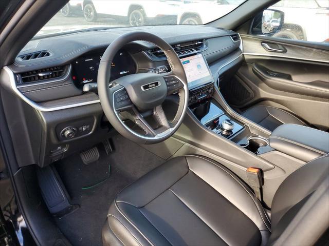 used 2024 Jeep Grand Cherokee car, priced at $39,490