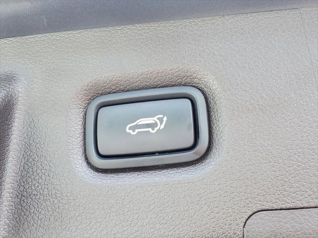 used 2020 Hyundai Santa Fe car, priced at $15,490