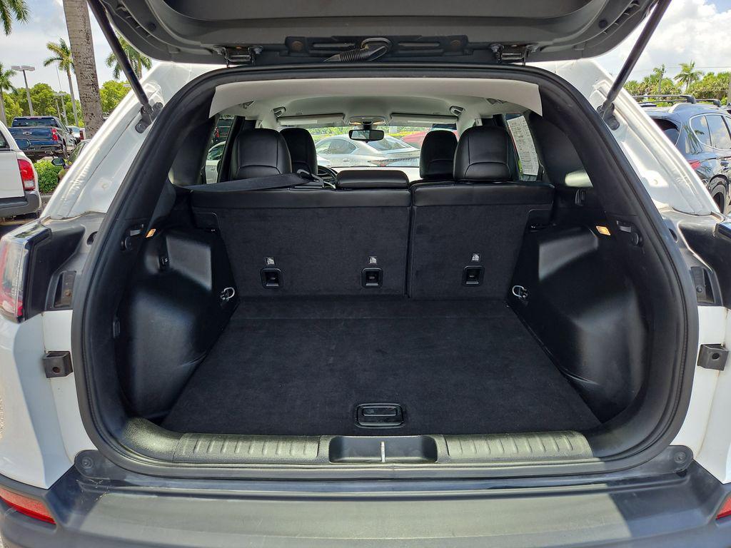 used 2019 Jeep Cherokee car, priced at $13,990