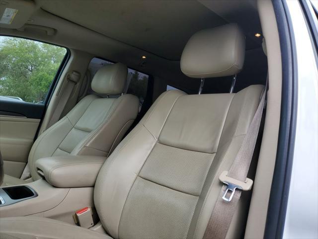 used 2017 Jeep Grand Cherokee car, priced at $12,490