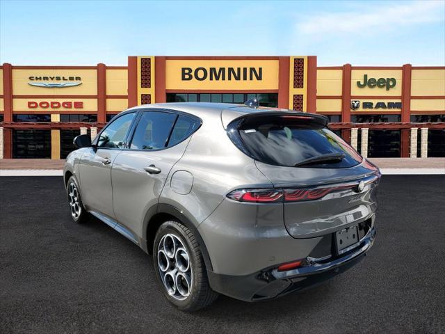 new 2025 Alfa Romeo Tonale car, priced at $42,225