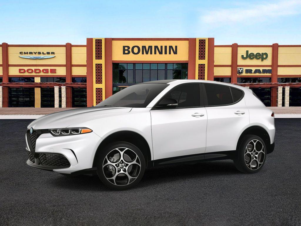 new 2025 Alfa Romeo Tonale car, priced at $36,550