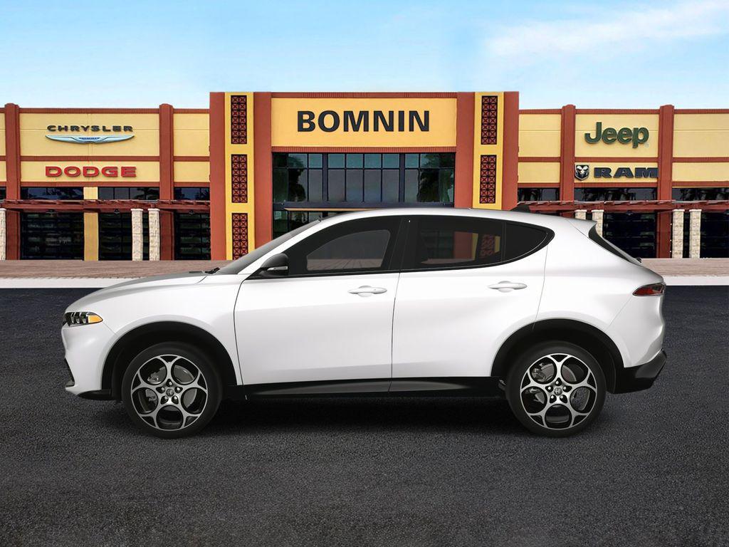 new 2025 Alfa Romeo Tonale car, priced at $36,550