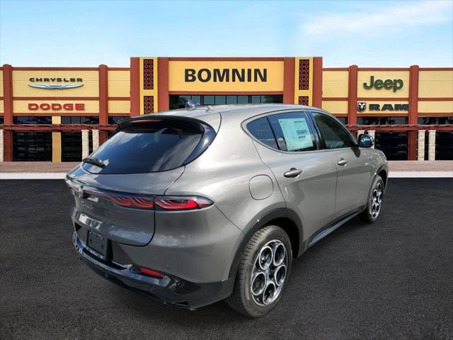 new 2025 Alfa Romeo Tonale car, priced at $40,225