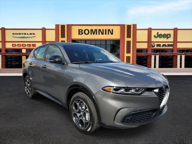 new 2025 Alfa Romeo Tonale car, priced at $40,225