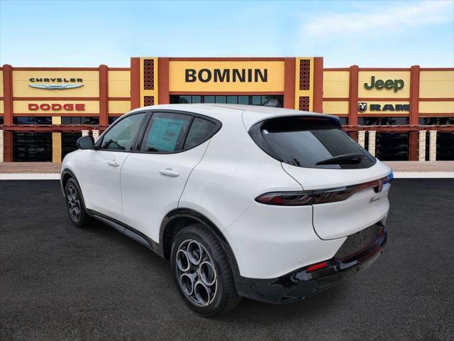 new 2025 Alfa Romeo Tonale car, priced at $34,046