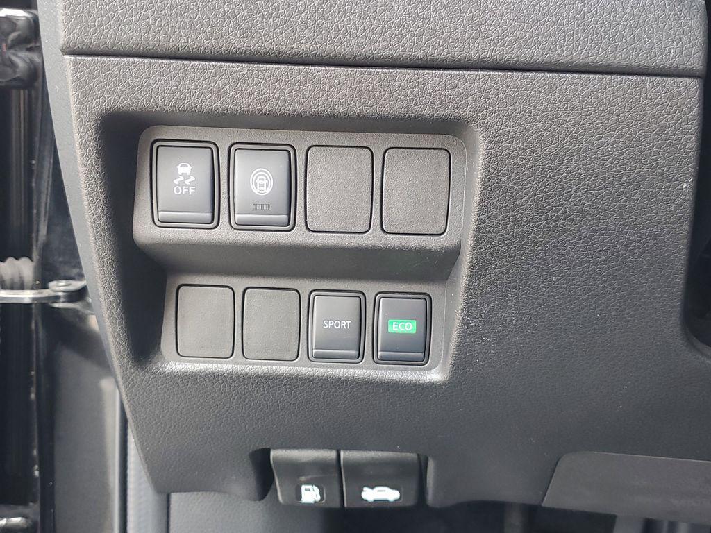 used 2020 Nissan Rogue Sport car, priced at $11,490