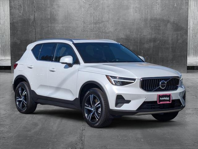 new 2025 Volvo XC40 car, priced at $41,445