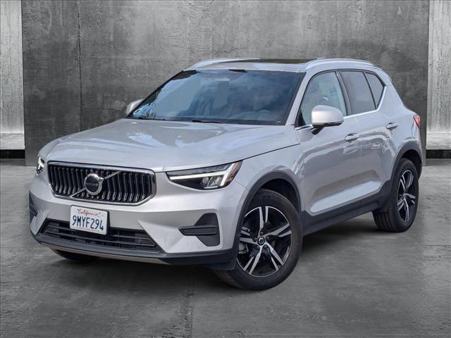 used 2025 Volvo XC40 car, priced at $37,597