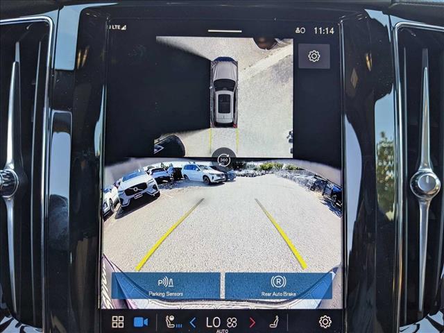 new 2025 Volvo XC60 car, priced at $55,897