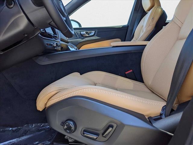 new 2025 Volvo XC60 car, priced at $55,897