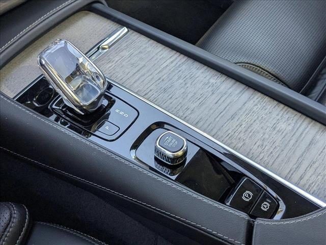 used 2022 Volvo XC90 Recharge Plug-In Hybrid car, priced at $54,397