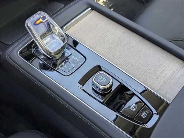 new 2025 Volvo XC90 Plug-In Hybrid car, priced at $79,945