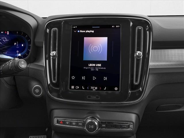 new 2025 Volvo XC40 car, priced at $39,397