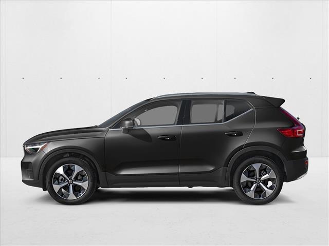 new 2025 Volvo XC40 car, priced at $39,397