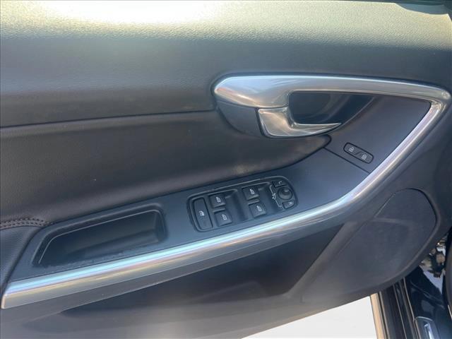 used 2018 Volvo V60 Cross Country car, priced at $15,497