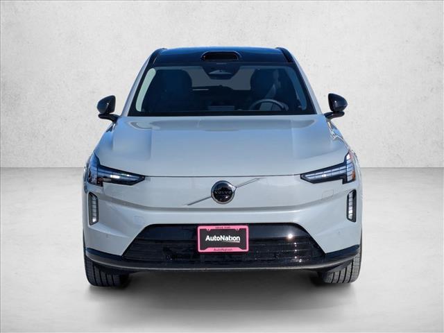 new 2025 Volvo EX90 car, priced at $77,297