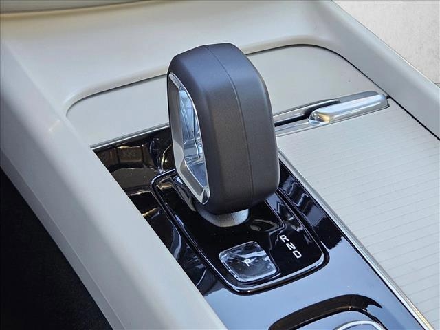 new 2025 Volvo XC60 car, priced at $47,297