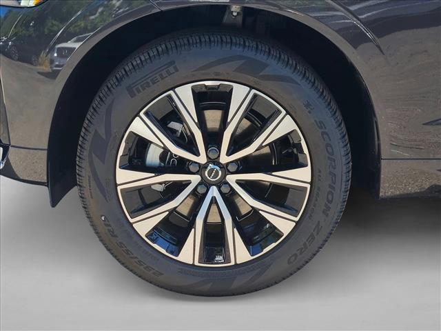 new 2025 Volvo XC60 car, priced at $47,297